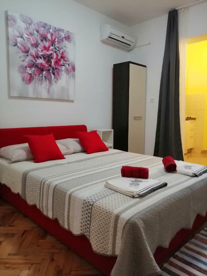 Apartmani Korina Stari Grad Kültér fotó